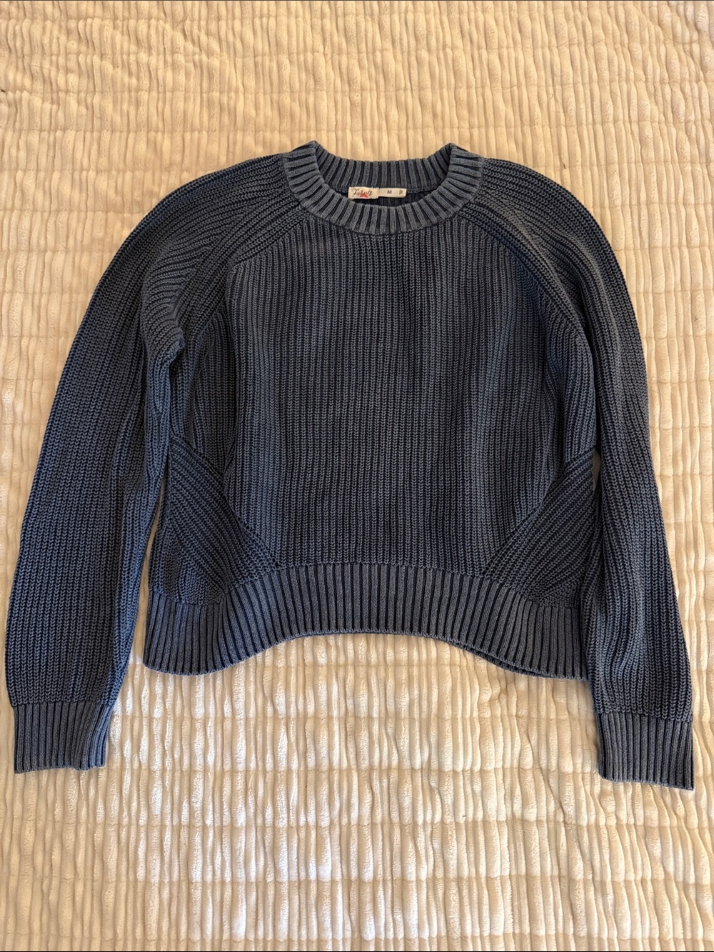 Faherty 100% Cotton Sunwashed Crew Sweater in Indigo Blue